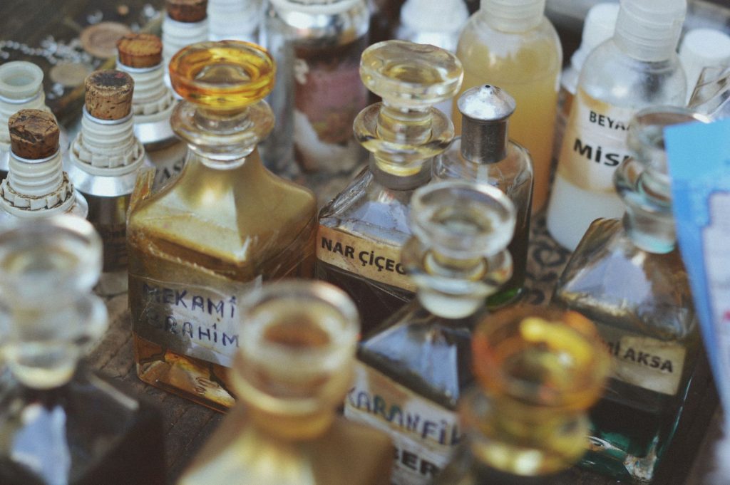 Perfumes & Cosmetics Store