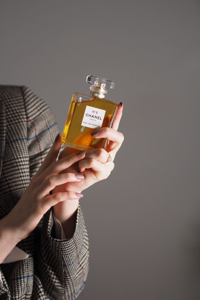 Professional Perfumes & Cosmetics Store