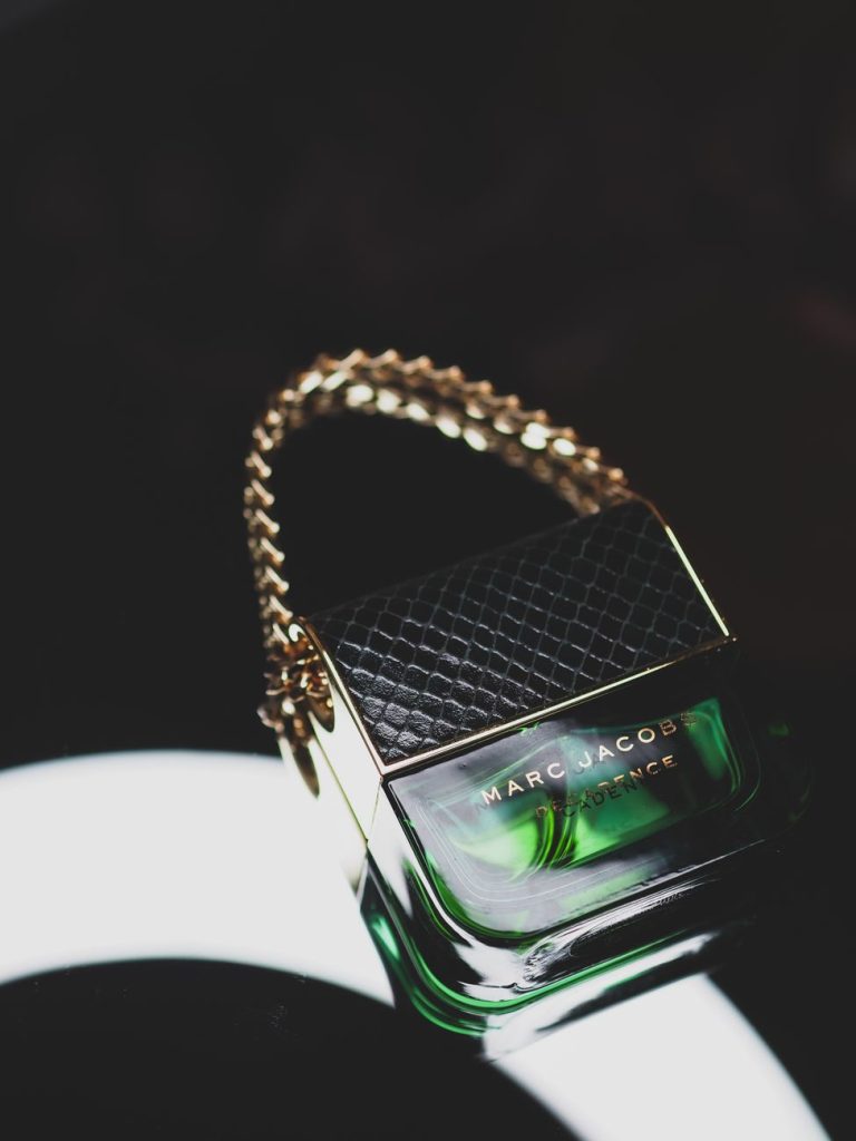 Perfumes & Cosmetics Store