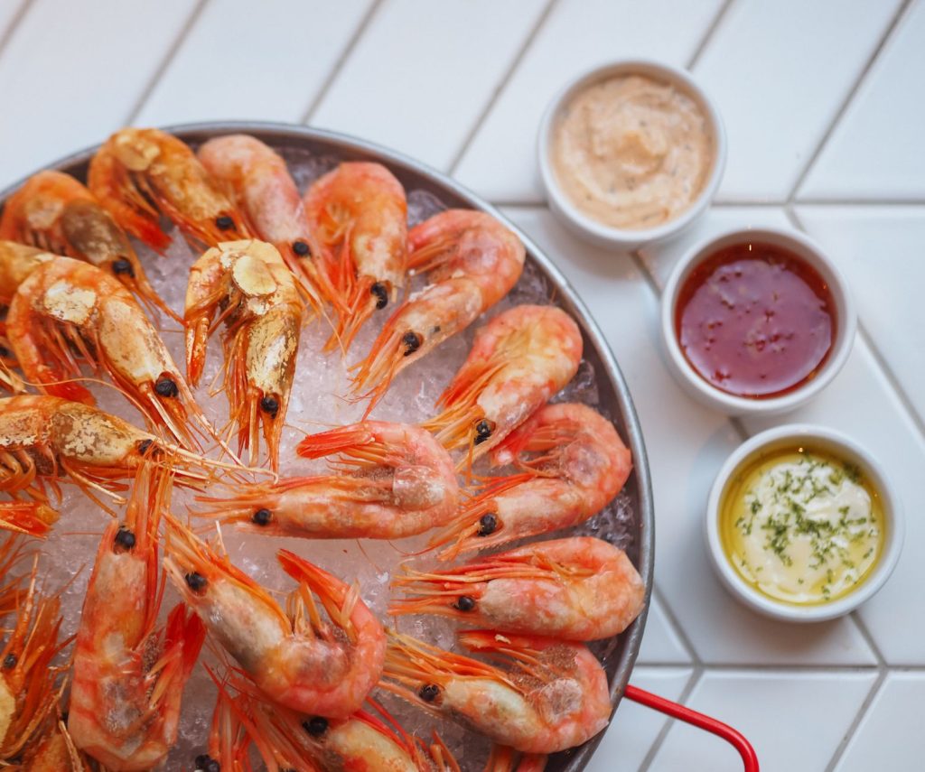 Real-world Seafood & Sushi Restaurant
