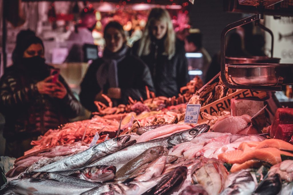 Professional Seafood & Sushi Restaurant
