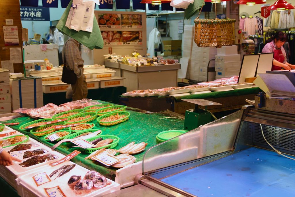 Real-world Seafood & Sushi Restaurant