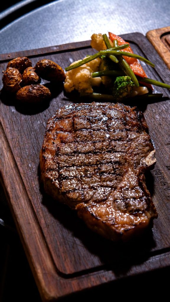 Real-world Steak House & Grill