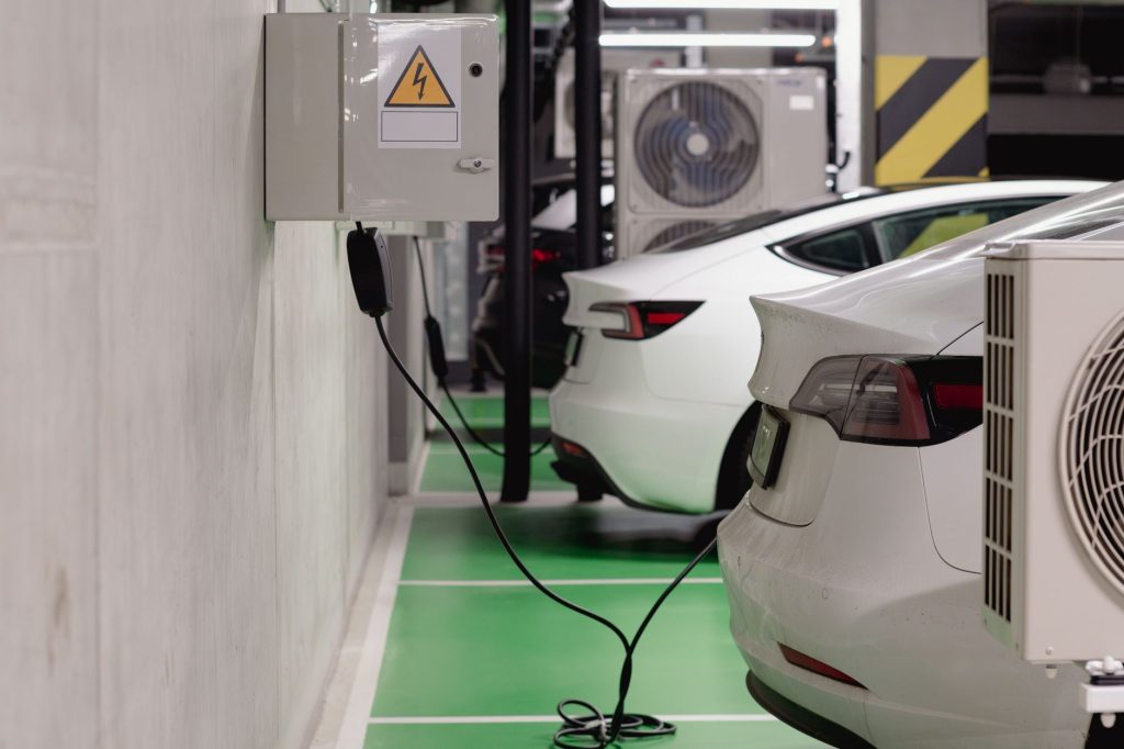 UPS, Inverters & Batteries