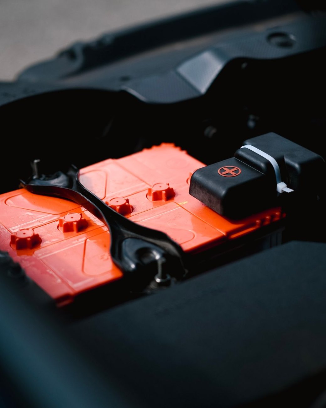UPS, Inverters & Batteries