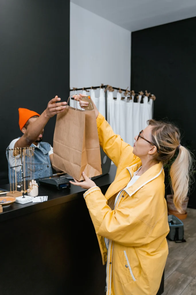 Bags & Accessories Customer Support Ecommerce Contact Service Desk Premium Store Lifestyle