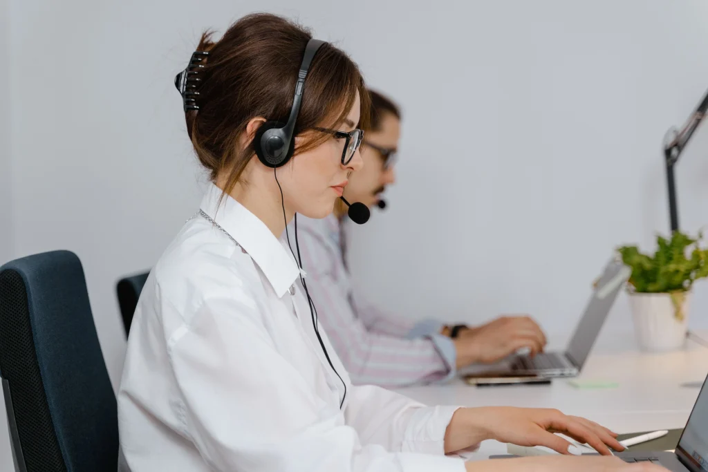 Care Equipment Customer Support Ecommerce Contact Service Desk Ecommerce Lifestyle