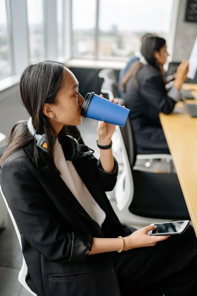 Coffee & Tea Customer Support Ecommerce Contact Service Desk Premium Store Lifestyle