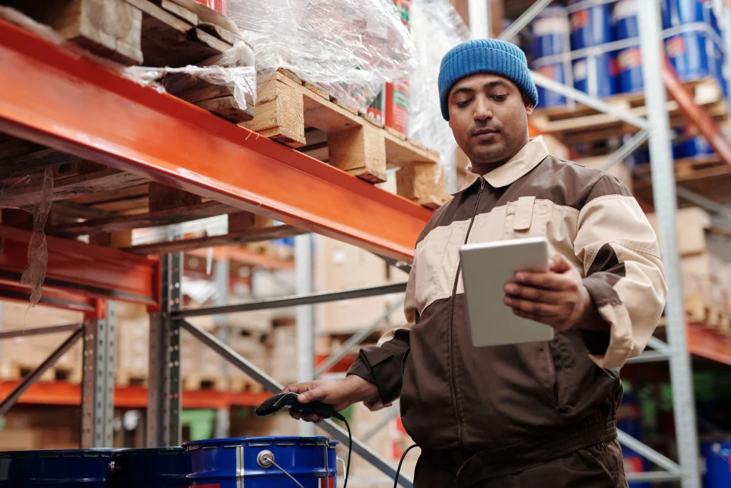 Electronics warehouse fulfillment