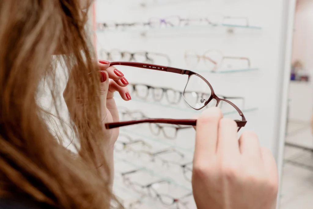 Eyewear & Optics Shopping Guide Product Selection Buying Advice Premium Store Lifestyle
