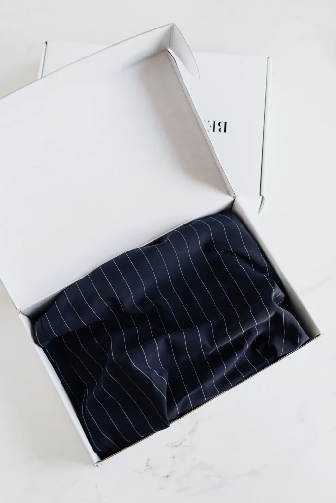 Fashion order packing