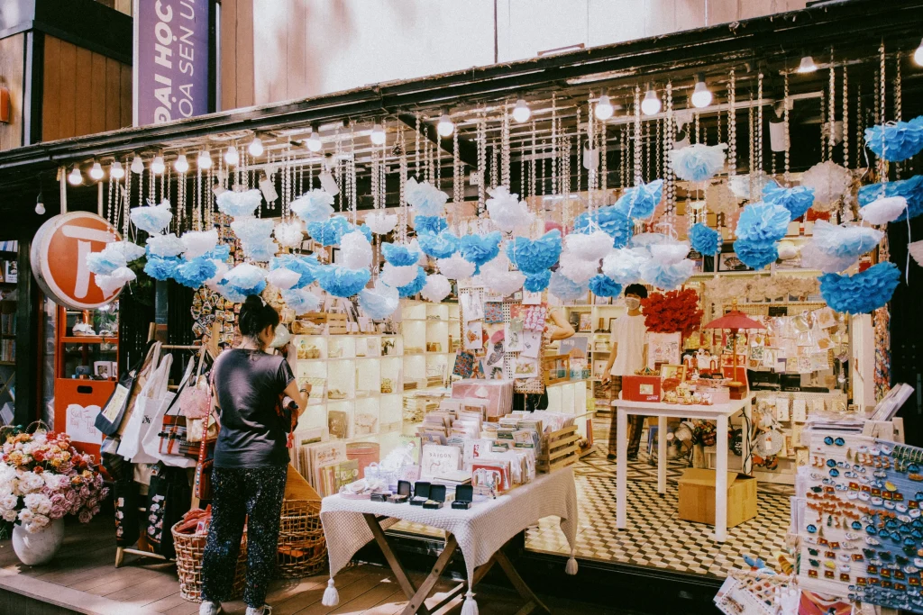 Flowers & Gifts Editorial Article Ecommerce Product Guide Shopping Story Premium Store Lifestyle