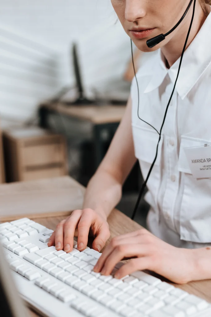Fonts & Icons Customer Support Ecommerce Contact Service Desk Ecommerce Lifestyle
