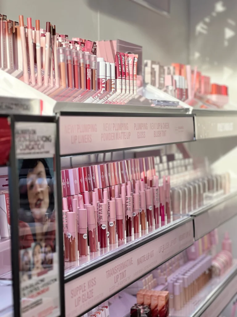 Fonts & Icons Store Product Display