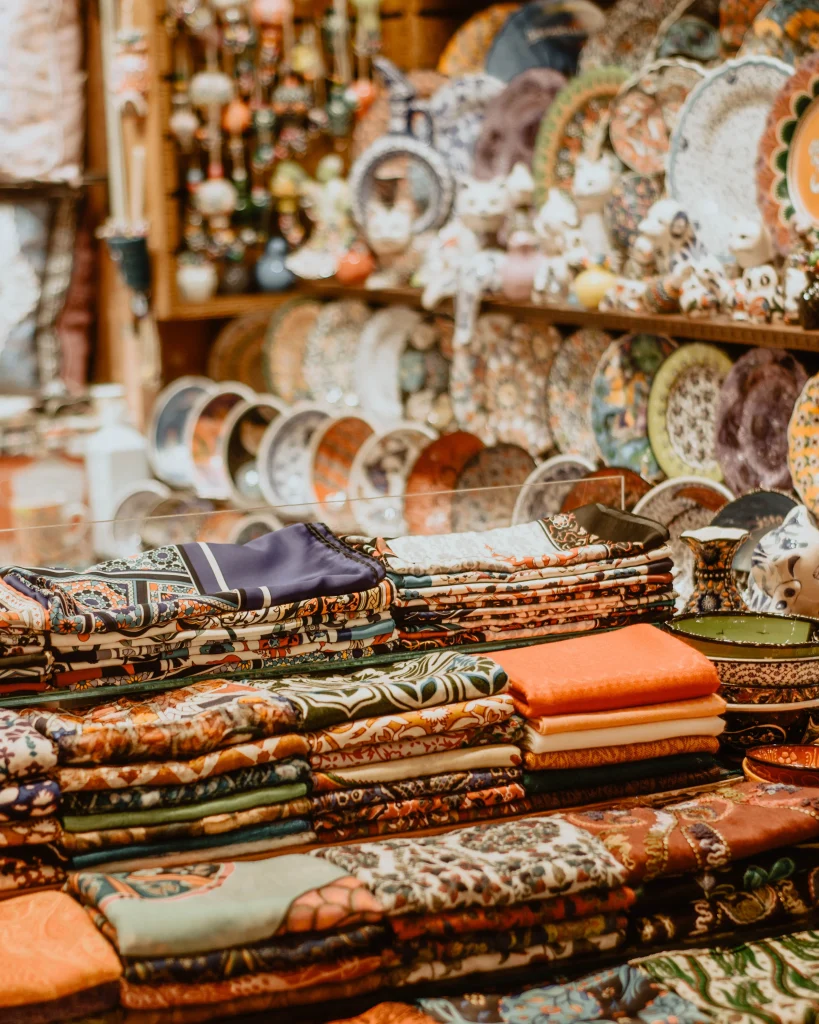 Handmade & Crafts Editorial Article Ecommerce Product Guide Shopping Story Premium Store Lifestyle