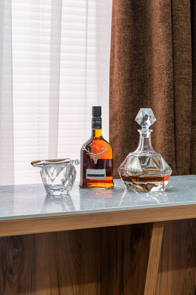 Home Decor Product Details Ecommerce Premium Product Lifestyle