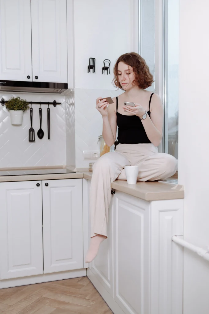Kitchen & Utensils Customer Support Ecommerce Contact Service Desk Ecommerce Lifestyle