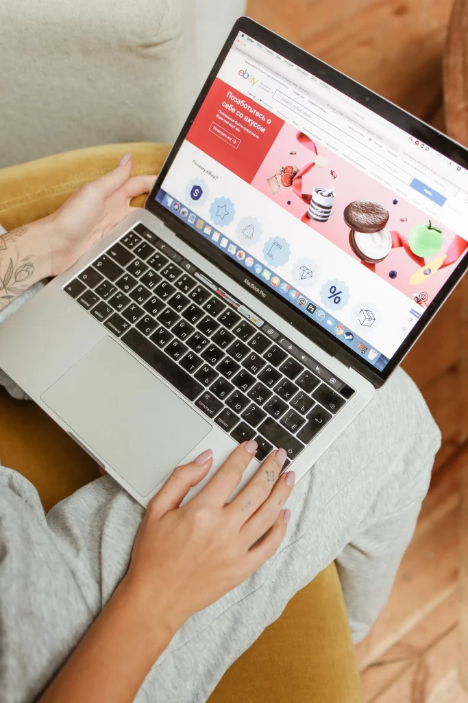 Online Course Downloads Curated Products Collection Shopping Display Ecommerce Lifestyle