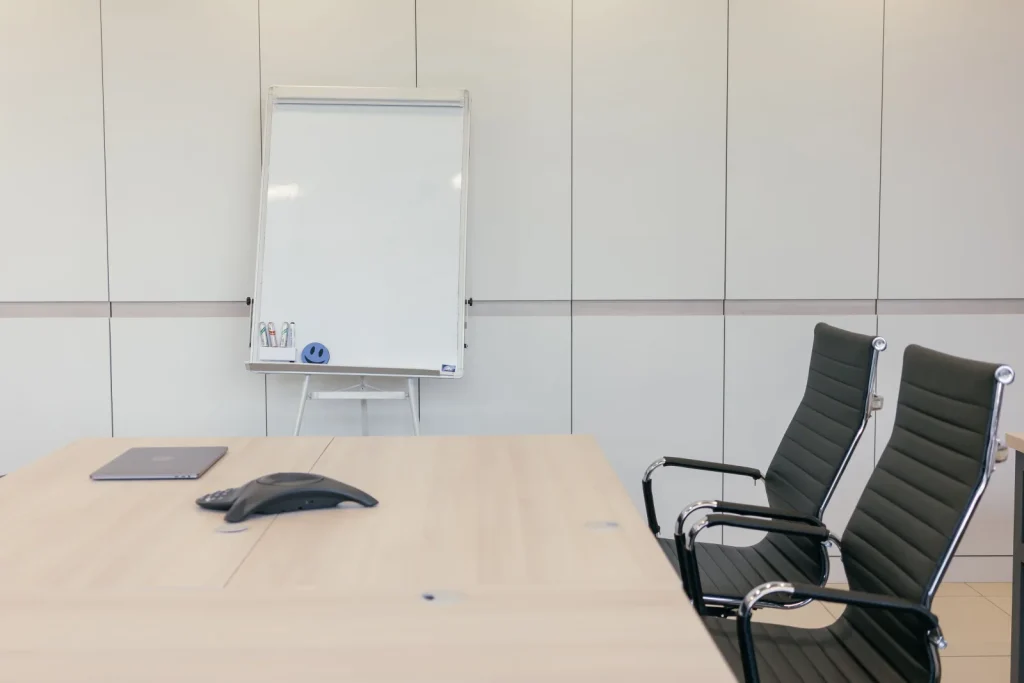 Office Furniture alternate store layout