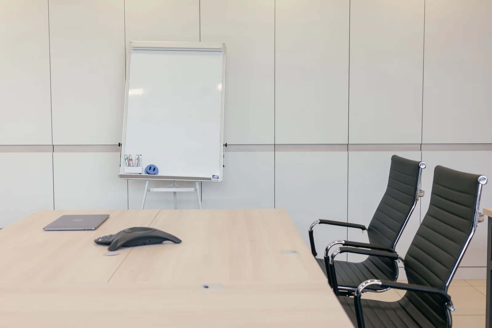 Office Furniture alternate store layout