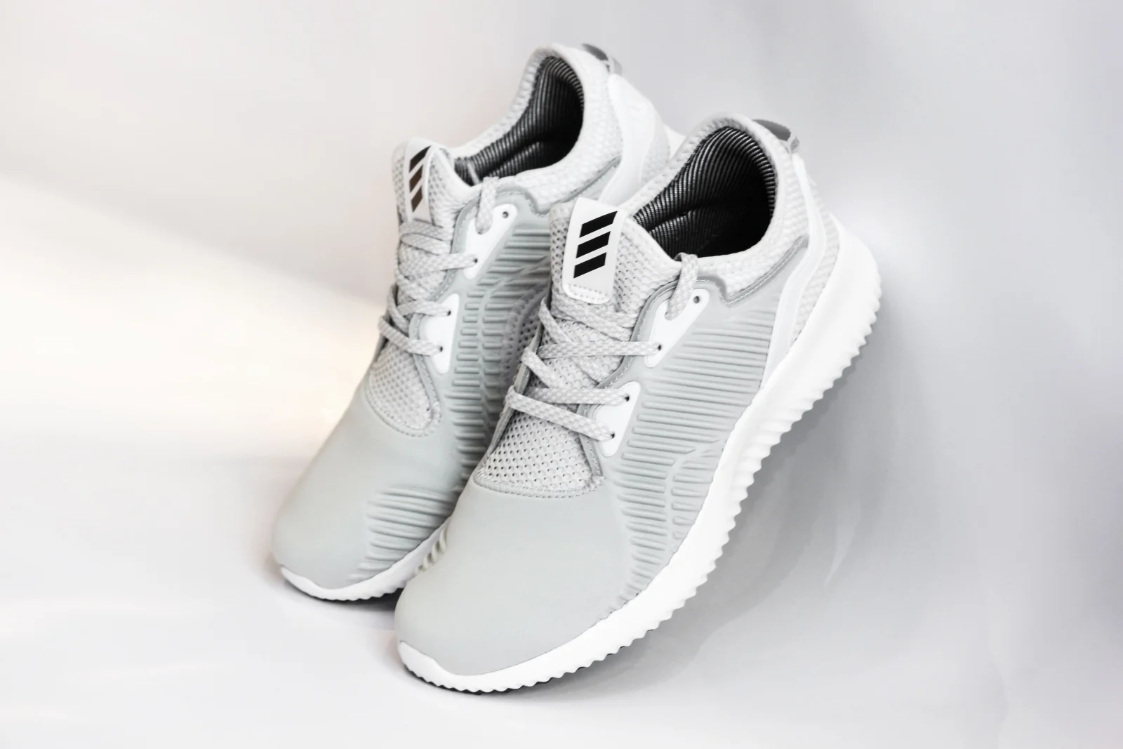 Running Shoes online store