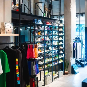 Sneaker Boutique alternate store layout