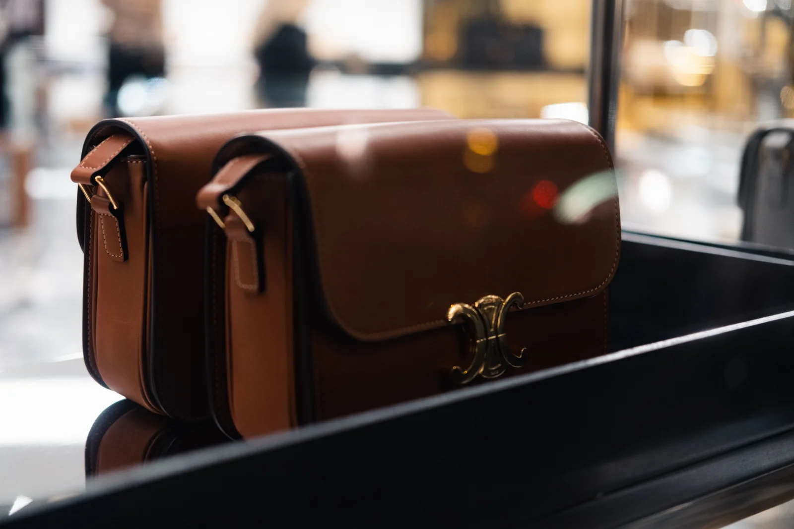 Handbags Store premium slider image