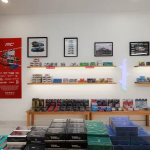 Collectibles Store premium slider image