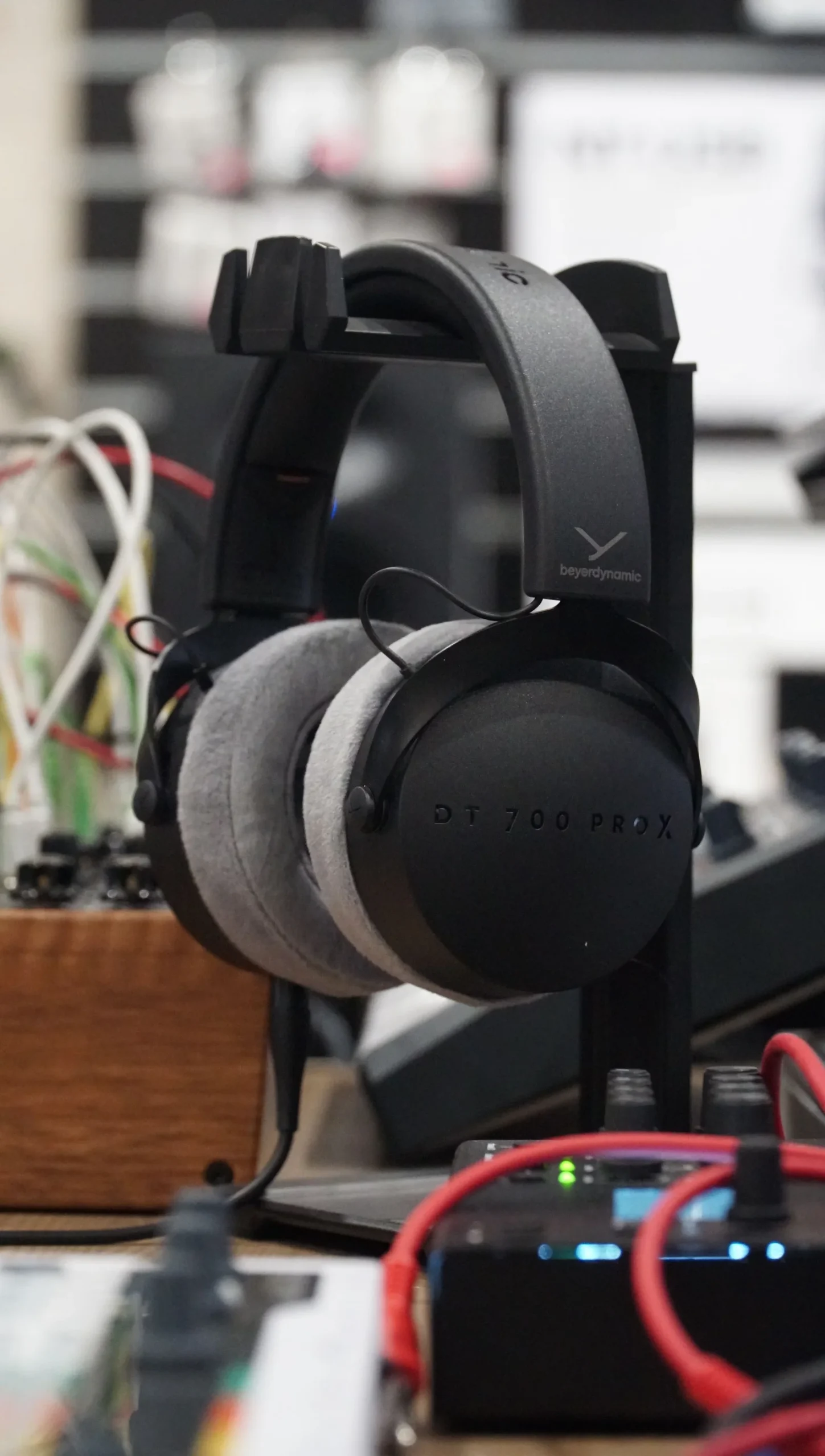 Headphones Store premium slider image
