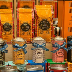 Collectibles Store premium slider image