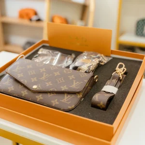 Handbags Store premium slider image