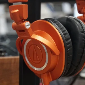 Headphones Store premium slider image