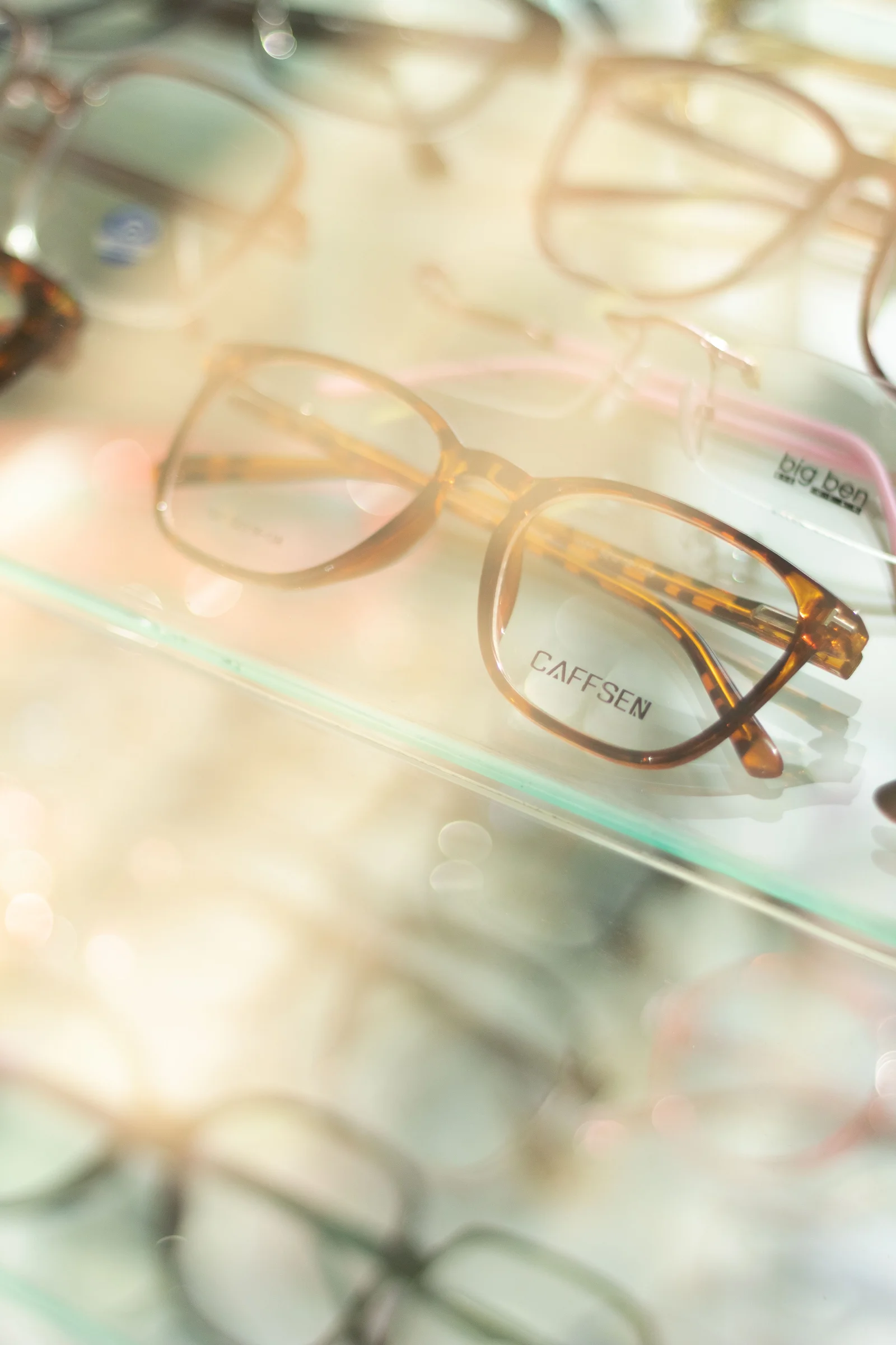 Optical Store premium slider image