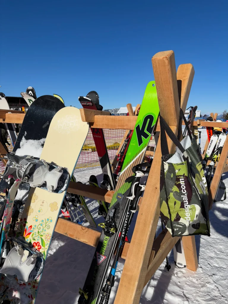 Ski & Snow Gear premium slider image