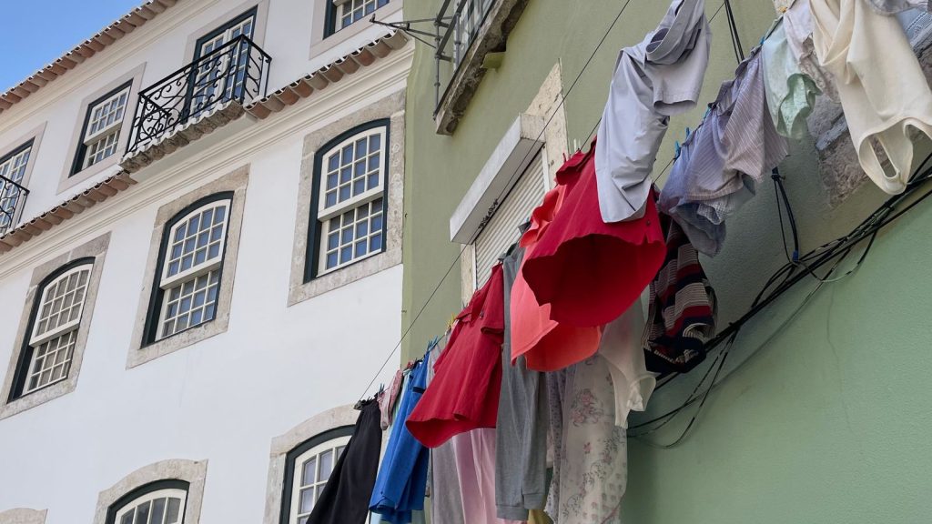 Express Laundry service imagery