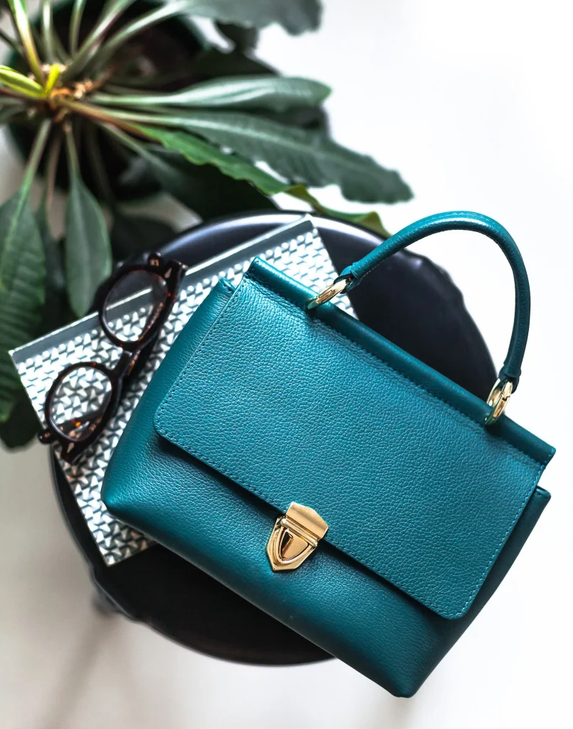 Handbag & Textile Bag Care service imagery